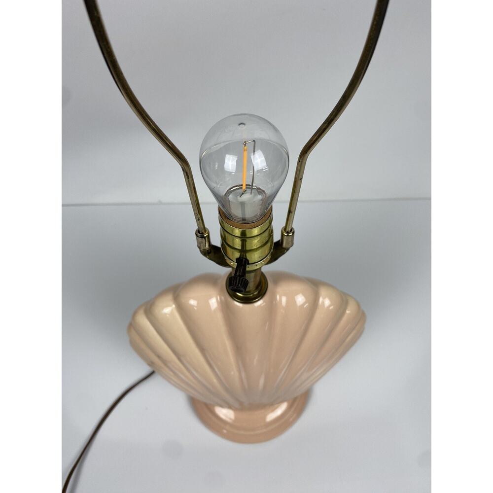Vtg Hollywood Regency Art Deco Ceramic Clam Shell Lamp MCM Beach Peach Pink - Picture 3 of 10